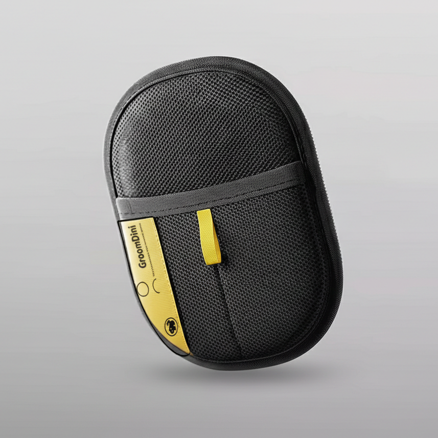 Gant anti poils entre chien et chat